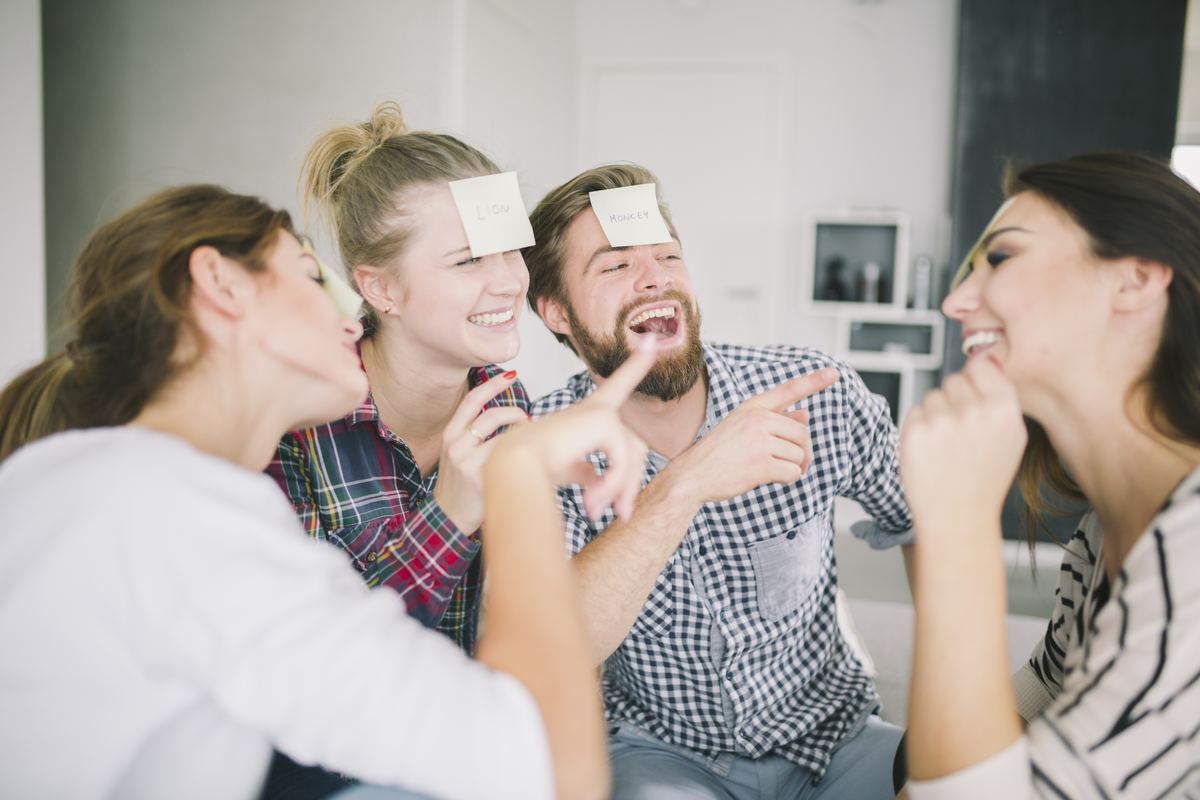 friendsgiving games for large groups