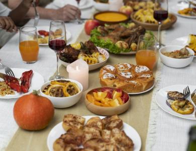 friendsgiving party ideas for adults